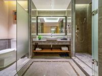 欧斯卡国际酒店(东莞黄江大道宝湖店) - 豪华双床房