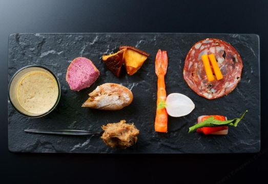 2. 세키야 리조트 ..