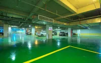 H Hotel (Hejin Xingeng Street) - parking