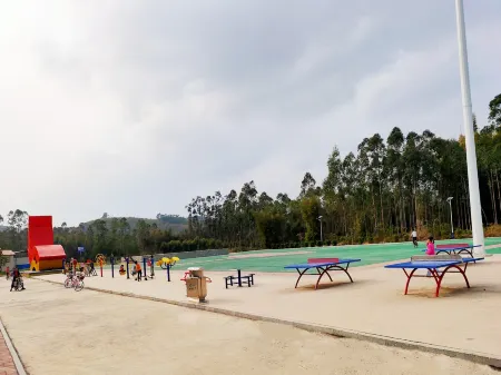 Junzhiju Renjia Zhuangyuan Inn Отели в г. Фенкай