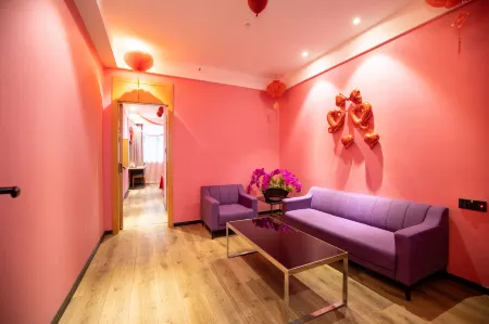 Yilai Hotel (Xingyang municipal government store) Отели рядом с достопримечательностью «Xingyang People's Park»