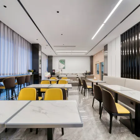Starway Hotel (Linhai Duqiao Powerlong Plaza)