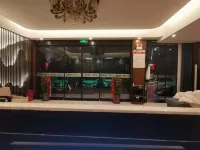 Yunchao Light Luxury Hotel (Xinye Chaoyang Road)