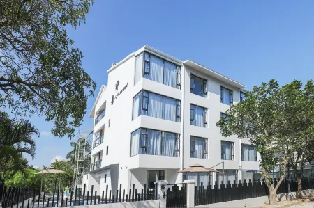 Beihai Silver beach Yeshehotel Отели рядом с достопримечательностью «Guilin University of Electronic Technology Beihai Campus»