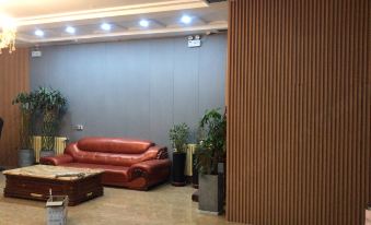 Blue Creek Fashion Hotel (Xinhua Road Gongyi Railway Station)