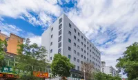 Homeinn Selected Hotel (Lvliang Lishi Longfeng North Street Xingsheng Road) Hotel dekat Lvliang Gymnasium
