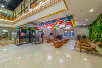 Swan Lake Hotel - Family