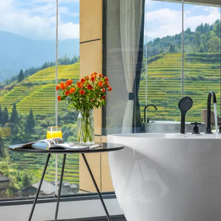 Longsheng Fengyi Hotel (Longji Terraces Jinfoding)