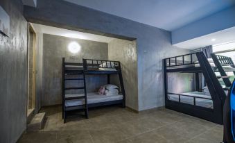 Youth E-sports Hotel