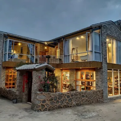 Xingru Xiaoyuan Boutique Homestay Hotels near Zhapo Town
