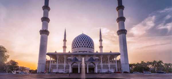 Hotel di Shah Alam dengan Kolam Renang