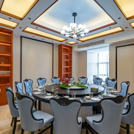 Vienna International Hotel (Luan Jin Sun International Motor City Branch)