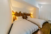 Yiyu Homestay (Zhangye Wetland Park)