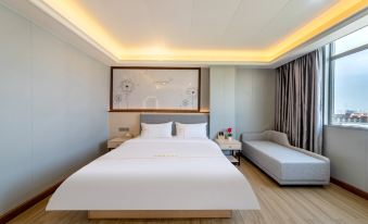 Boshuo Hotel (Dongguan Qiaotou Town Lianhu Road)