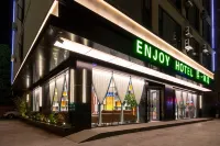 Xiang Hotel (Qujing Vocational Education Park Shop) Hotels near Jinlinwan Gymnasium