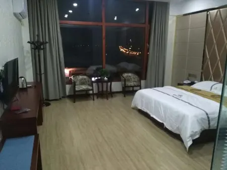 Jinxiu Jiangnan Hotel Отели в г. Сишуй