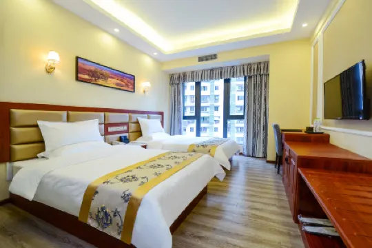 haojun Hotel (Chongqing Daping Longhu Times Tianjie Branch) Отели рядом с достопримечательностью «Chongqing Hongyan Revolutionary Museum»