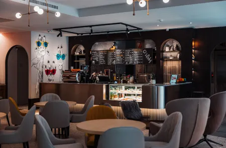 OLAH Poshtel Taichung Station