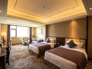 Heihe Yinjian Hotel