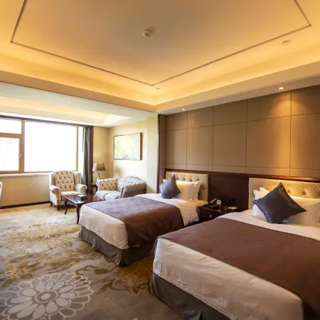 Heihe Yinjian Hotel