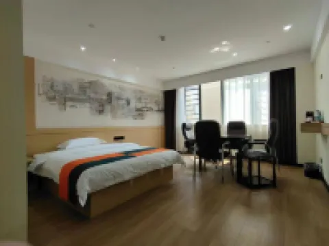 Convenient New Town Hotel