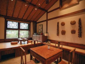 NATIVE HOTEL CHANGBAISHAN