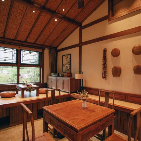 NATIVE HOTEL CHANGBAISHAN