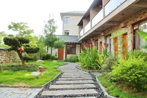 Moganshan Mountain Farmhouse - กระท่อม
