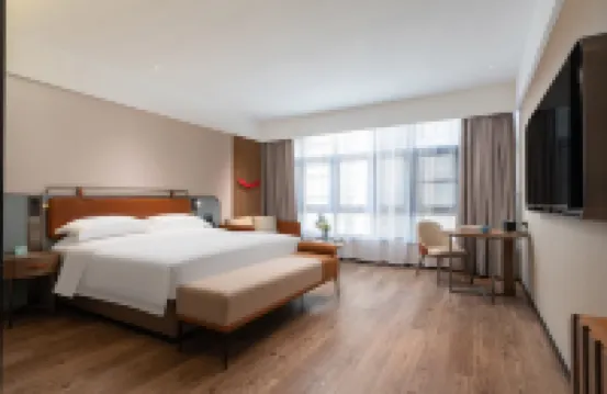 Fuyue Theme Hotel (Jinan Tangye Outlet Store - Original Yishang Hotel)