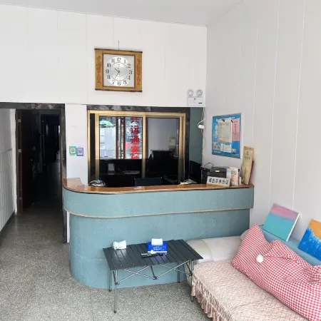 Xingyuntong Hotel