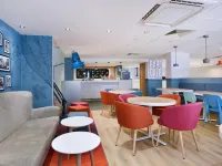 Travelodge Marlow Hotels near The Stanley Spencer Gallery