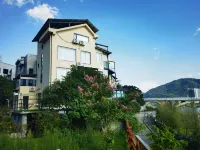 Noguchi Suites