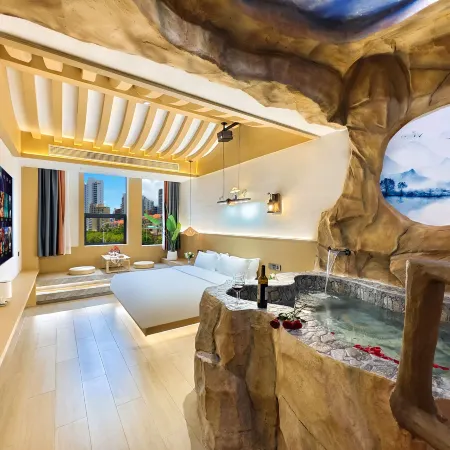 Pinmeiju Hot Spring Cinema Hotel (Dujiangyan Scenic Area South Bridge Branch)