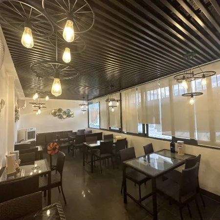OYO 1026 Evita Hotel Bacoor