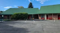 Regency Motel Ashburton Hotels near Annie's Country Quilt Store