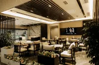 Jinchen Baiyue Hotel