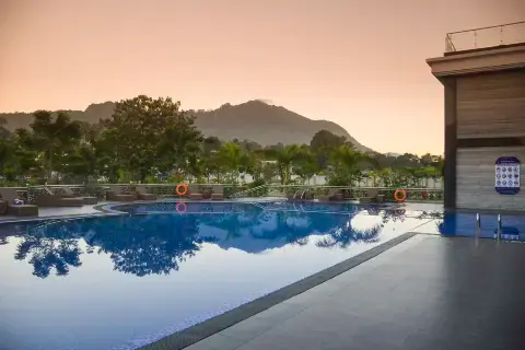 The Grand Mountain Hotel