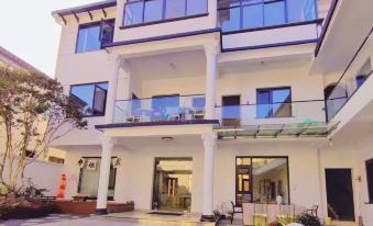 Suzhou Xishan Jinglushan Residence