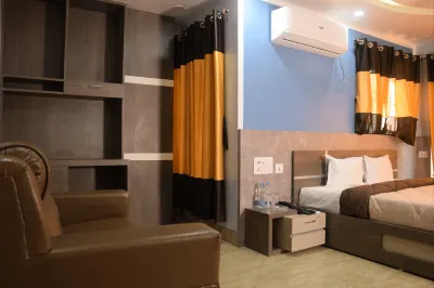 Hotel Nandini (Berhampore)