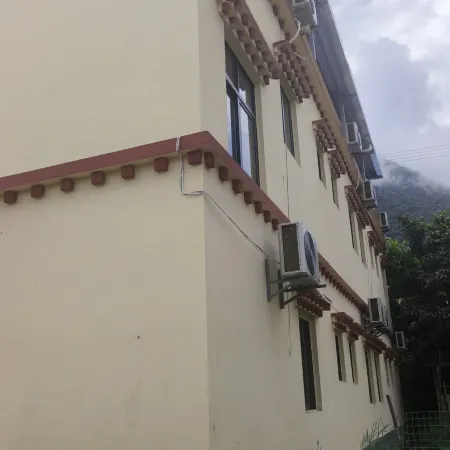 Medog Luyi Boutique Homestay