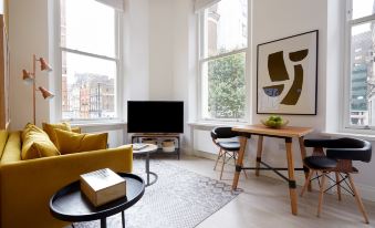 2VH Virginia House, 31 Bloomsbury Way by City Living London