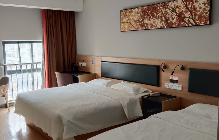 JUN  Hotels