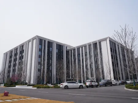 Neihuang Bojin Hotel Отели в г. Нейхуан