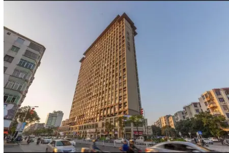 Quanxin Executive Apartment (Sihui Yubocheng) Отели рядом с достопримечательностью «Liuzu (Six Ancestors) Temple»