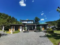 Yushe Vacation Apartment - parking