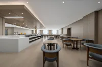 Zhaosu Warm Bay S Hotel