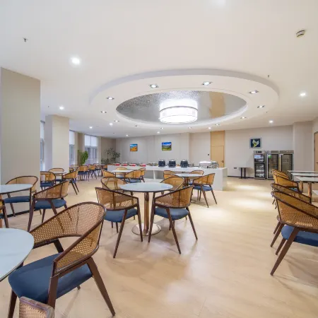 Xinjiang Fuyou International Hotel (Changji HuayangRoad)