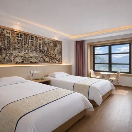 Zhaxi Zhuomu Hotel