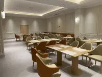 Vienna Hotel (Luoyang Yansha Wanda Plaza Shanghai International Trade City Branch)