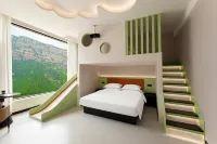 Mengtianya Smart Residence (Xinxiang Huixian Baoquan Tourist Area) - Homestays